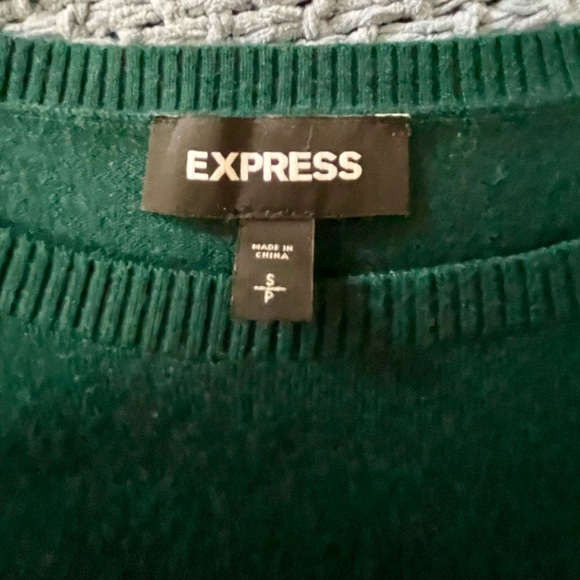 Express Sweater - Picture 5 of 5